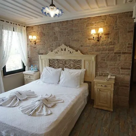 Fikretbey Konagi Ayvalı